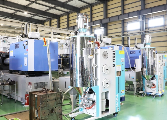 樹脂成形に使用する射出成形機