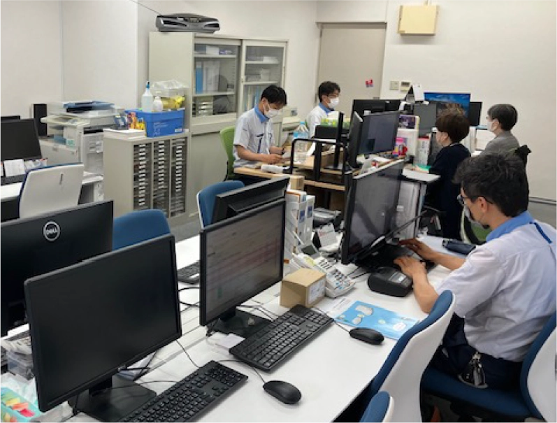 大阪営業所写真