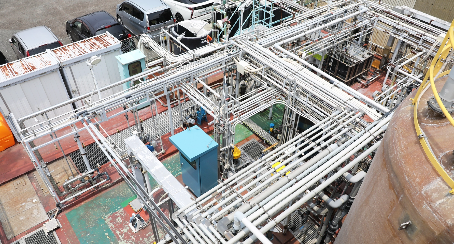 環境への取り組みイメージ写真　石川金属工業｜ めっき加工　プラスチック成型・蒸着　重防食塗装　金属試験片の加工・分析　TOTOアフターサービス